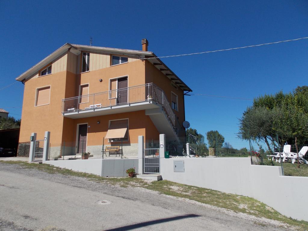 Il Borghetto Apartment San Lorenzo in Campo Ngoại thất bức ảnh