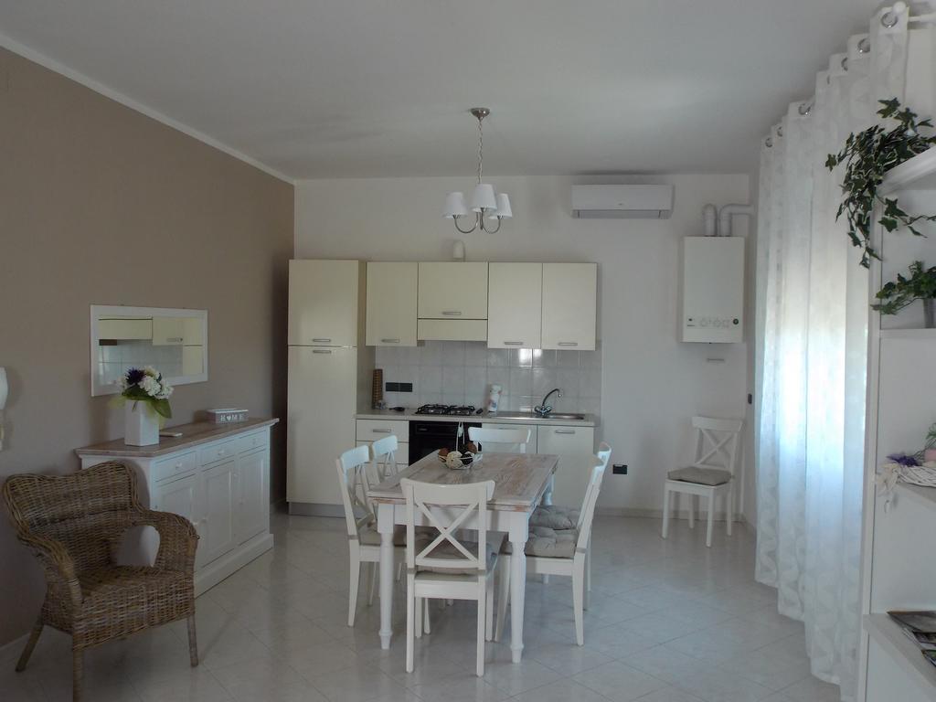 Il Borghetto Apartment San Lorenzo in Campo Ngoại thất bức ảnh